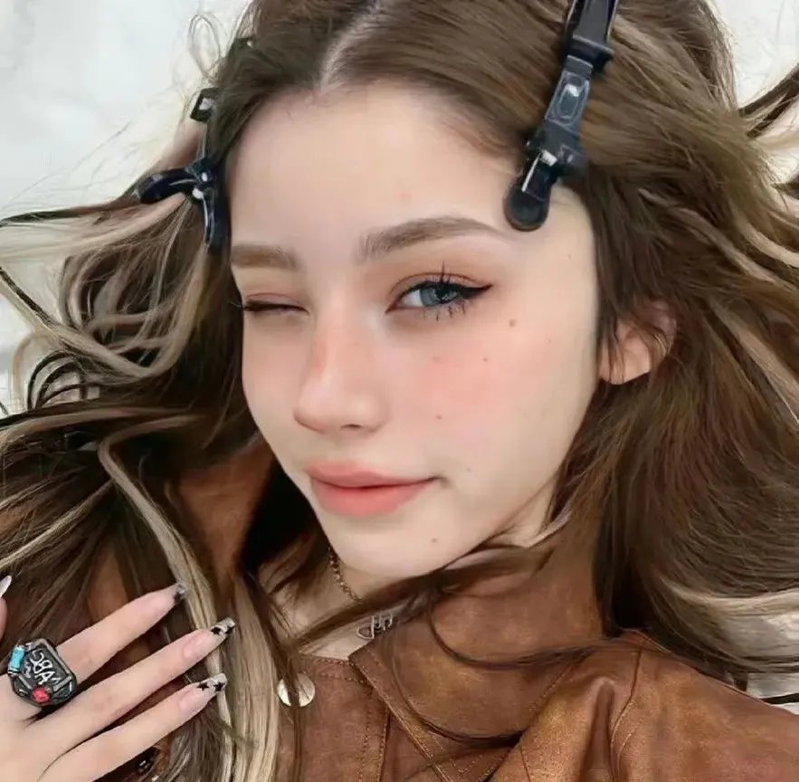 卡斯珀和艾玛的徒步旅行记